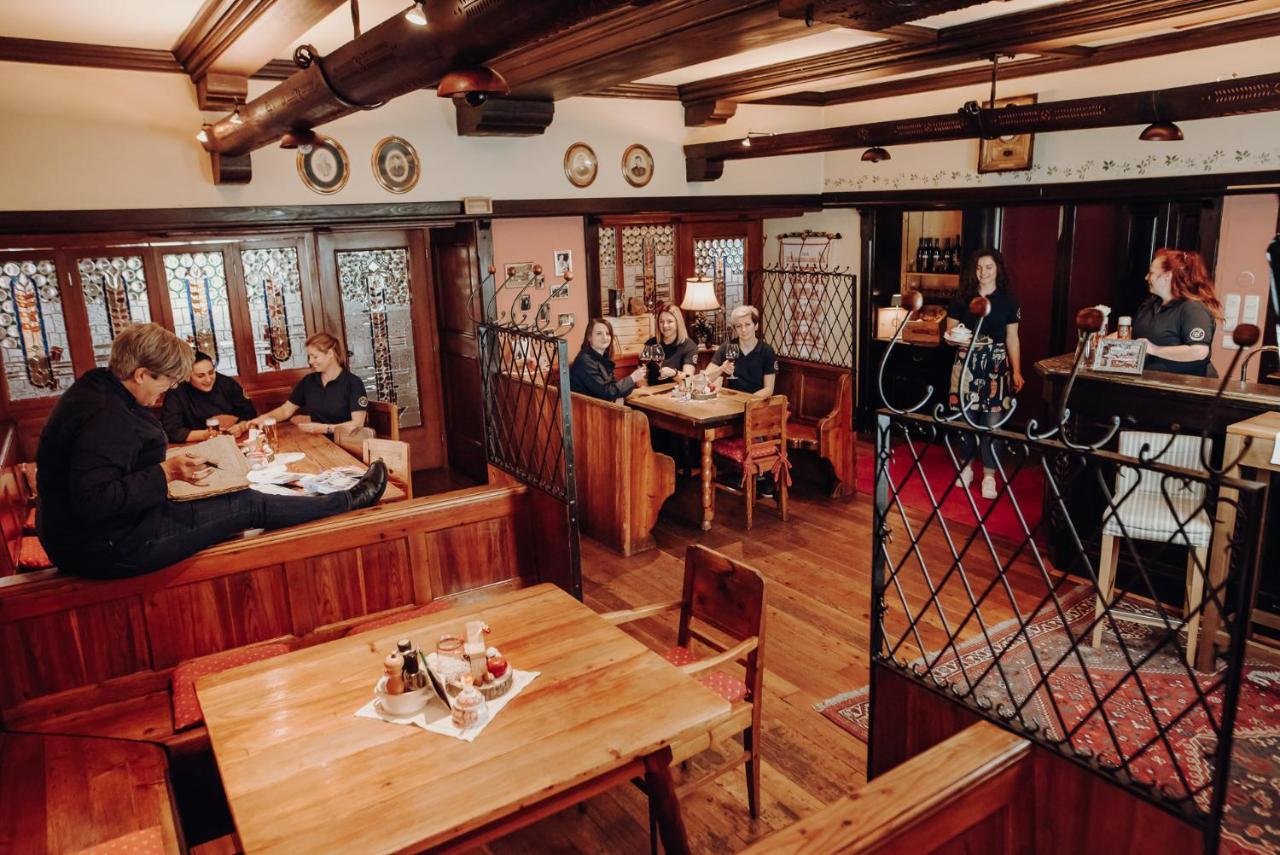 Der Eberhard - Wohnen & Essen Bei Ilse Sankt Michael in Obersteiermark Exterior foto