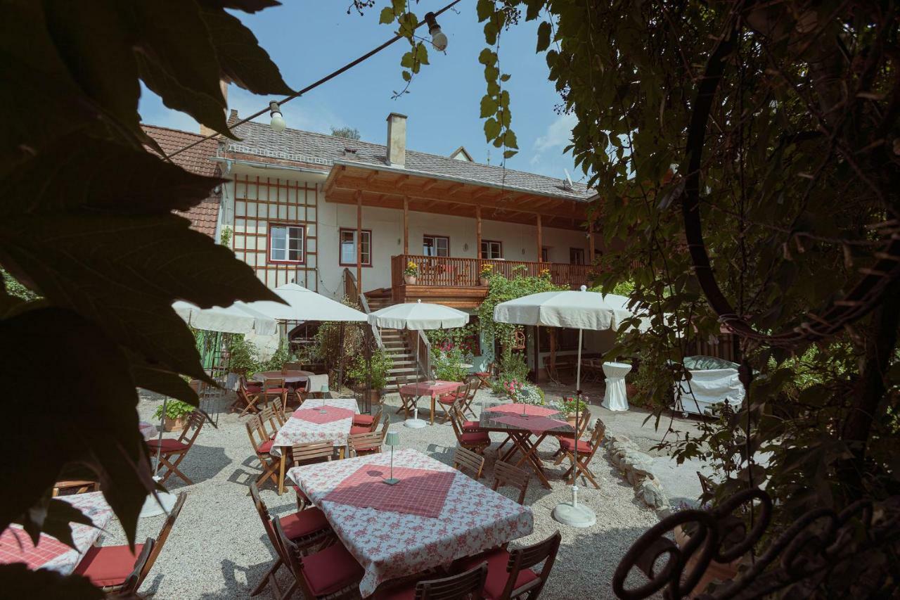 Der Eberhard - Wohnen & Essen Bei Ilse Sankt Michael in Obersteiermark Exterior foto